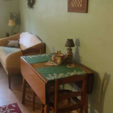 Buffalo Creek Bed And Breakfast-2